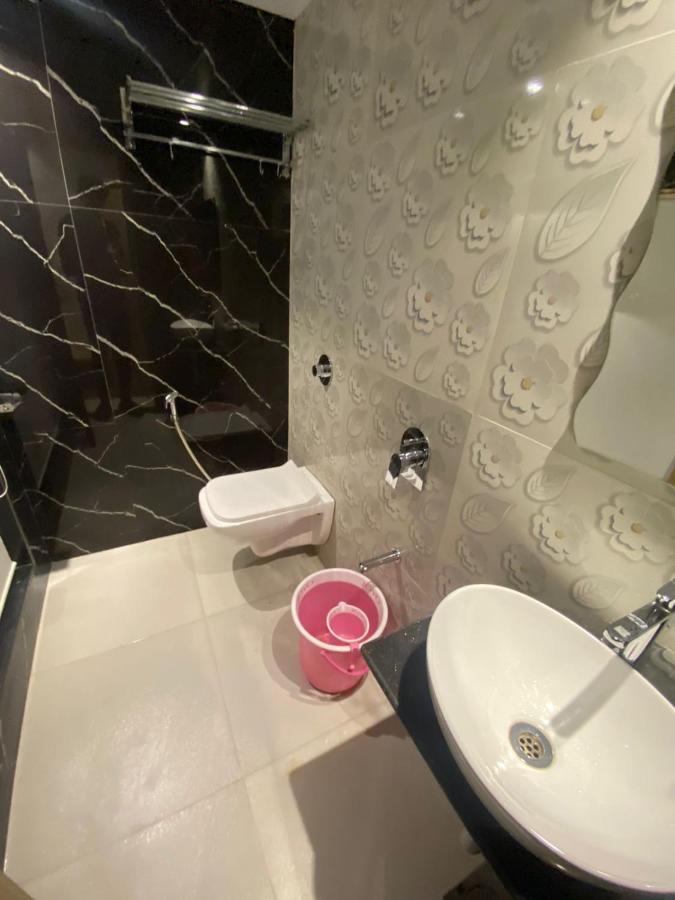 Hotel Bkc Crown - Near Trade Centre, Visa Consulate Mumbai Exterior photo