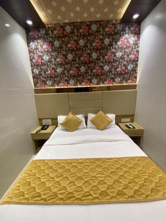 Hotel Bkc Crown - Near Trade Centre, Visa Consulate Mumbai Exterior photo