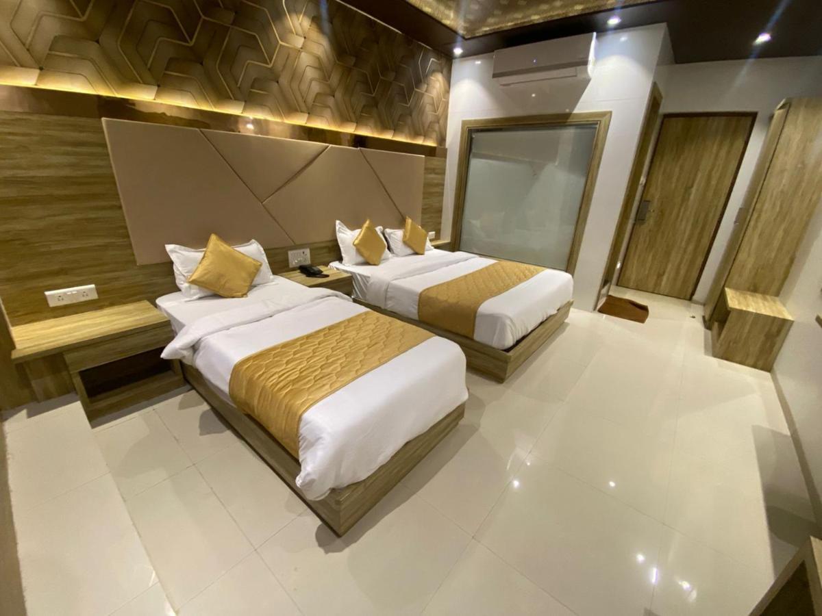 Hotel Bkc Crown - Near Trade Centre, Visa Consulate Mumbai Exterior photo